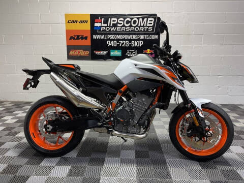 2021 KTM 890 Duke R