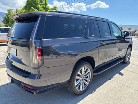 2023 Cadillac Escalade ESV Sport