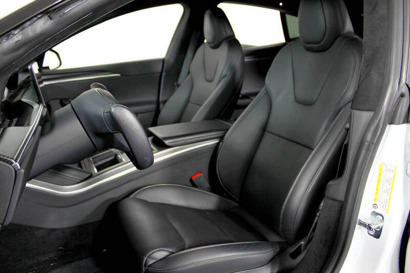 2022 Tesla Model S Plaid