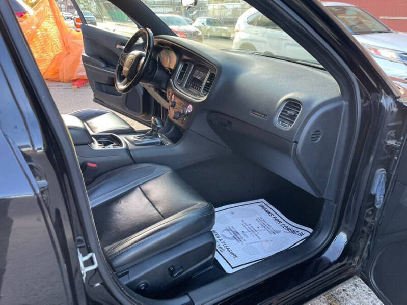 2020 Dodge Charger SXT