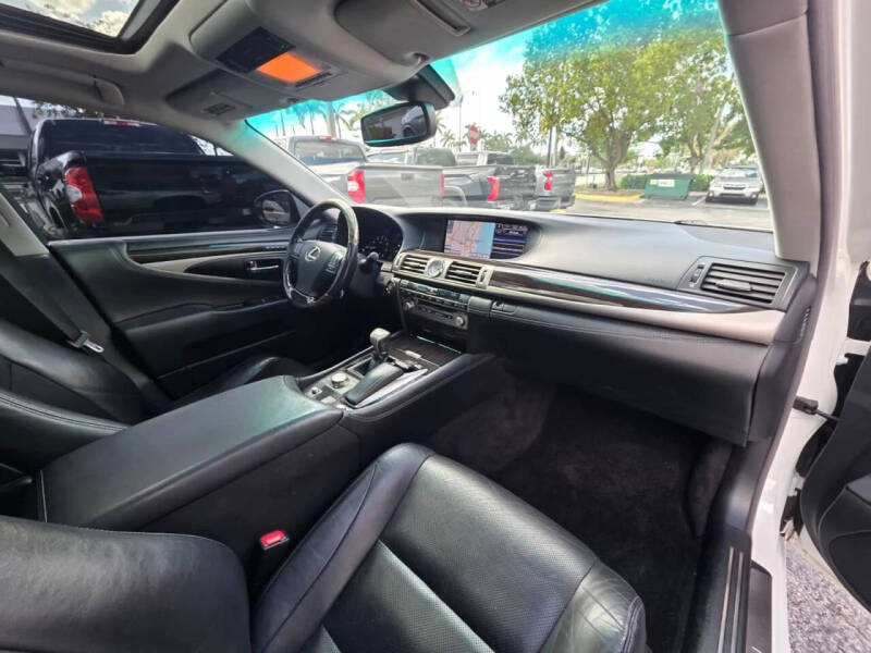 2014 Lexus LS 460
