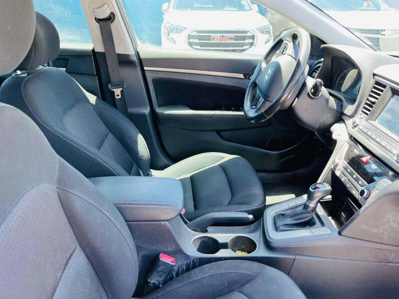 2017 Hyundai Elantra Limited