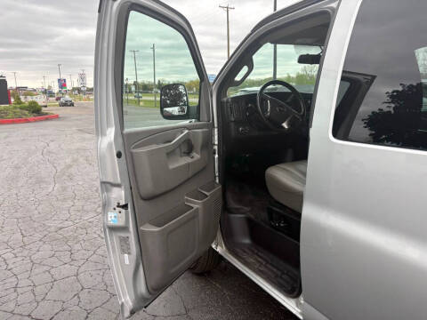 2017 Chevrolet Express LS 3500