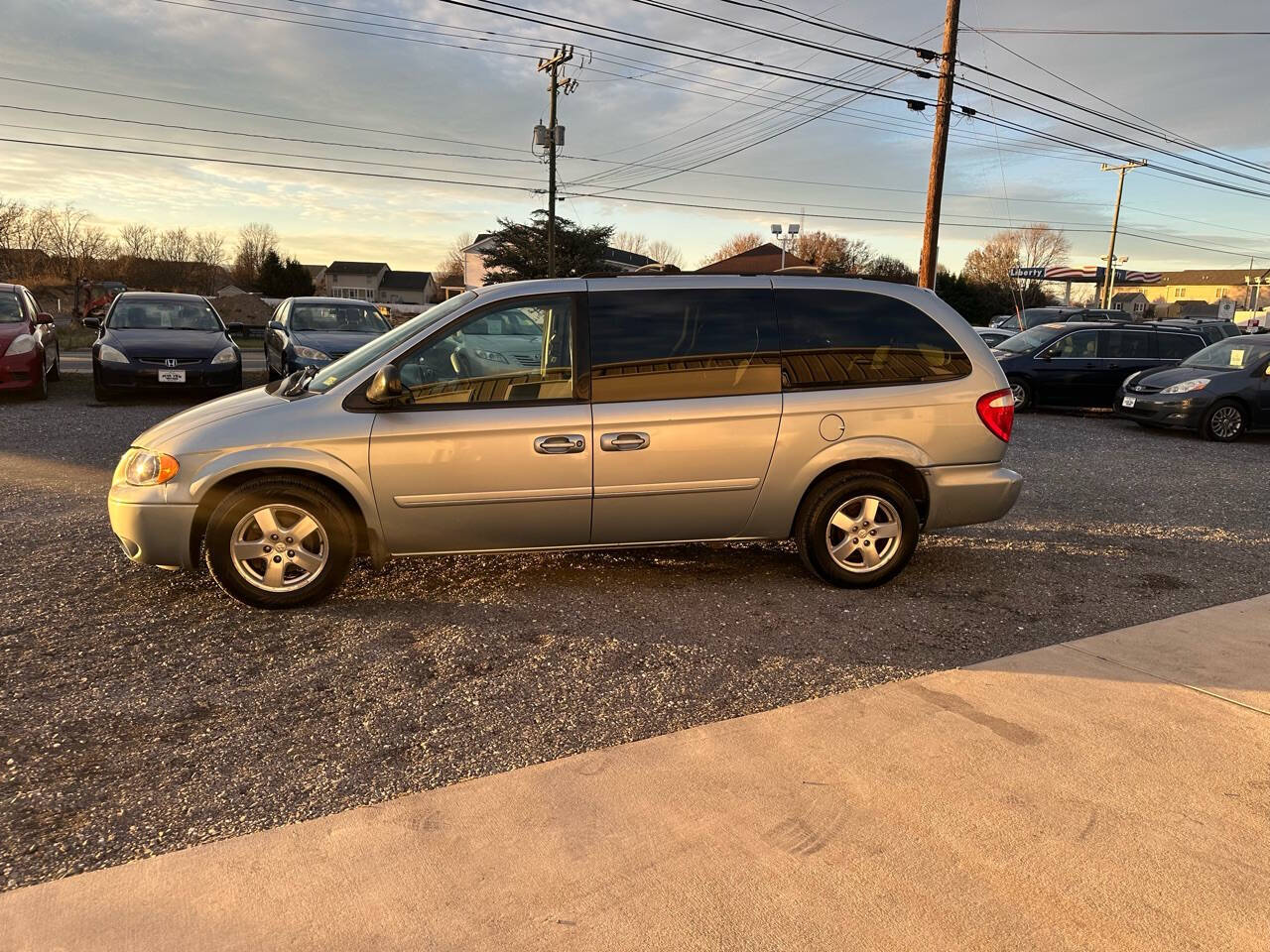 2006 Dodge Grand Caravan for sale at PEAK VIEW MOTORS in Mount Crawford, VA