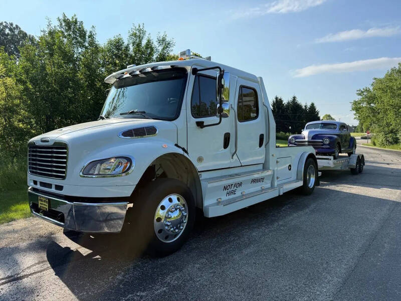 2021 Freightliner M2 106