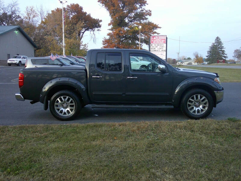 2013 Nissan Frontier SL photo 4