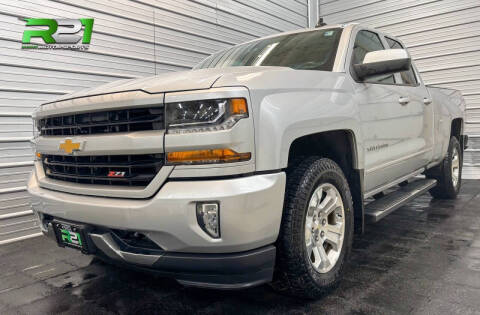 2017 Chevrolet Silverado 1500 for sale at Route 21 Auto Sales in Canal Fulton OH
