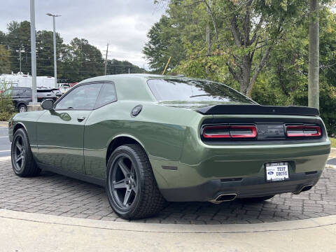 2021 Dodge Challenger SXT