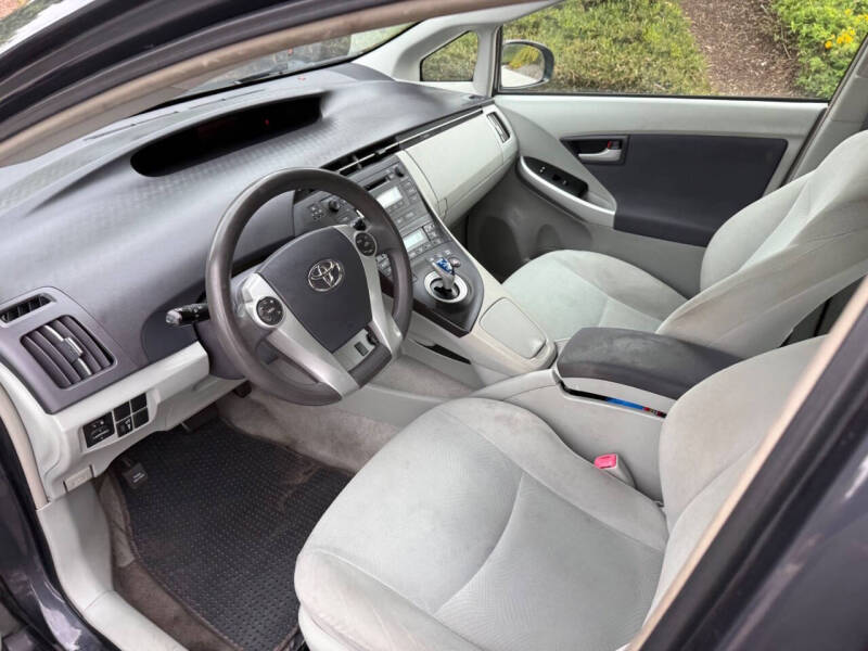 2010 Toyota Prius II