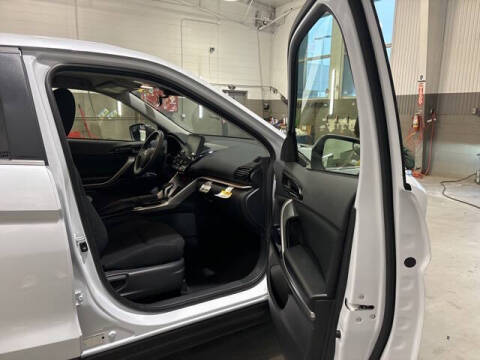 2025 Mitsubishi Eclipse Cross LE