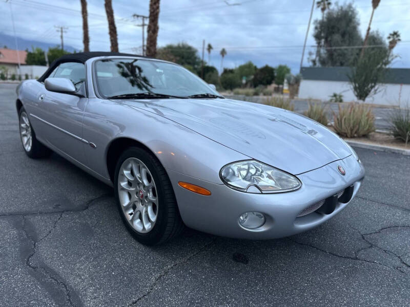 2002 Jaguar XKR