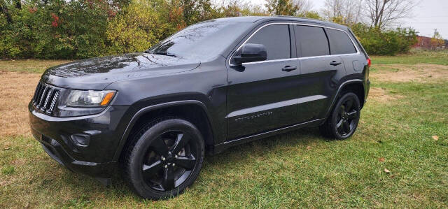 2015 Jeep Grand Cherokee for sale at URIEL's AUTOMOTIVE LLC in Middletown, OH