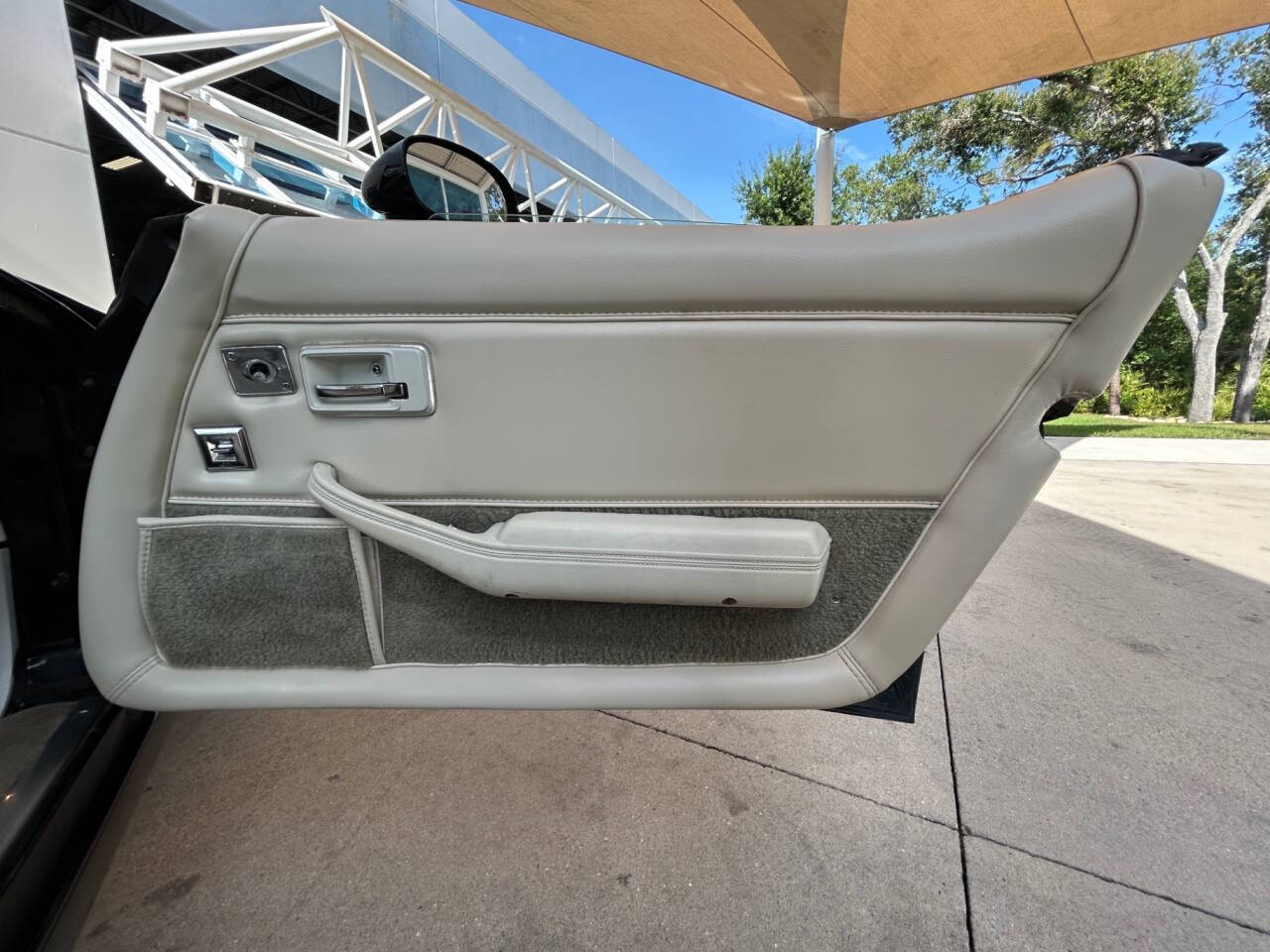 1980 Chevrolet Corvette 26