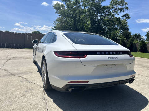 2018 Porsche Panamera