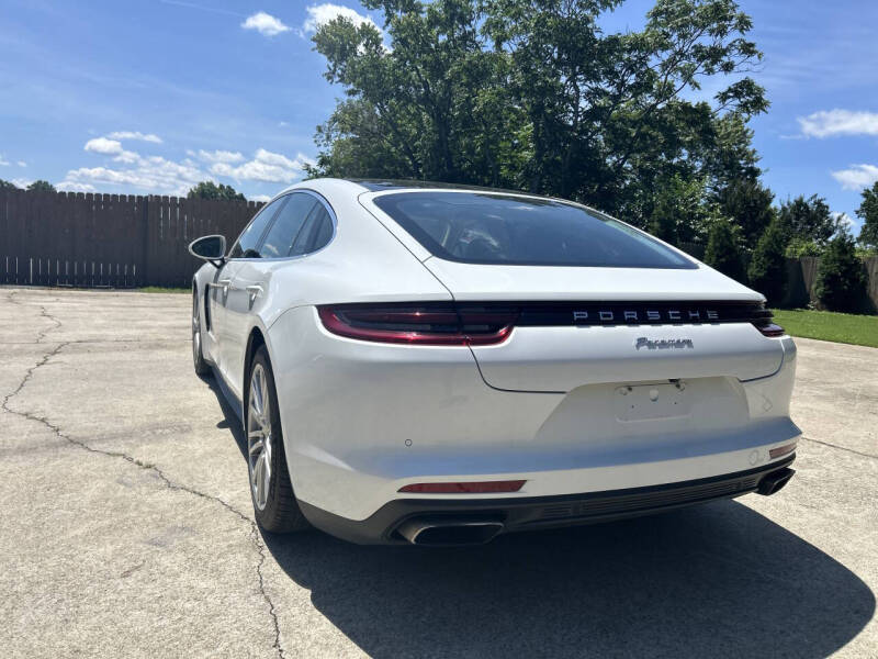 2018 Porsche Panamera