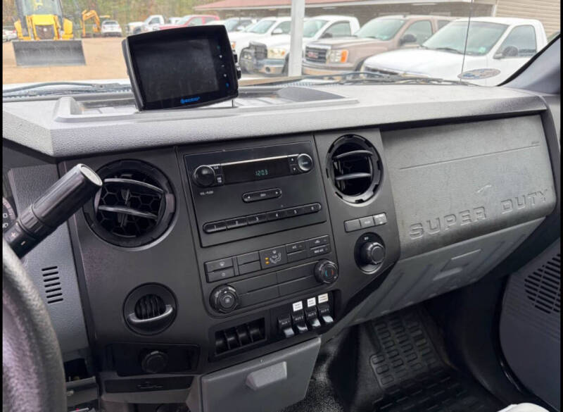 2011 Ford F-350 Super Duty XL