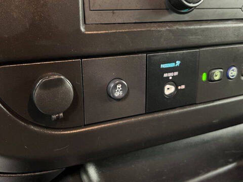 2023 Chevrolet Express 2500