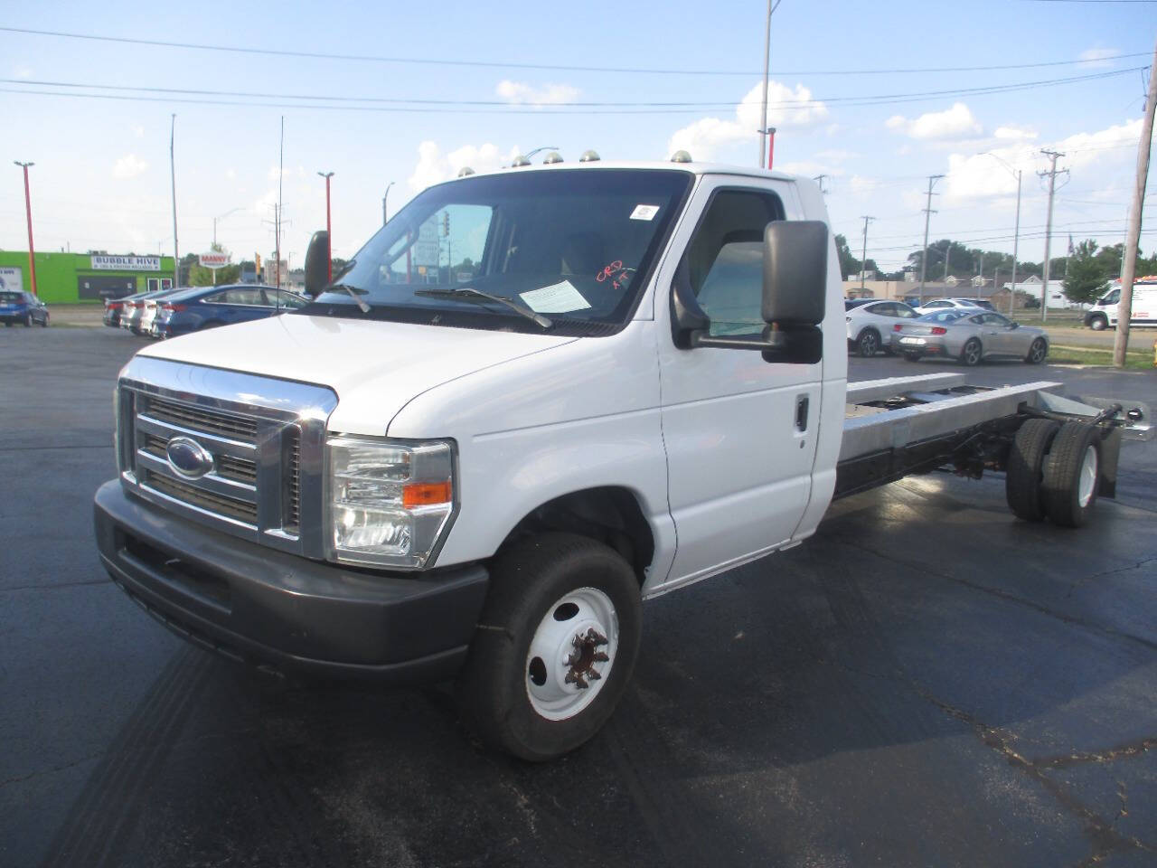 2011 Ford E-Series E 450 SD 2dr Commercial/Cutaway/Chassis 158 176 in. WB's photo
