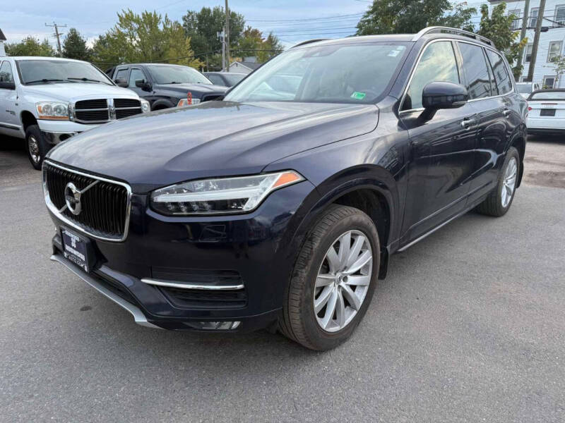 2016 Volvo XC90 T6 Momentum
