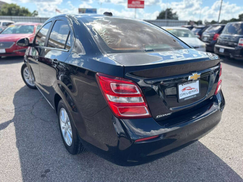 2019 Chevrolet Sonic LT Auto