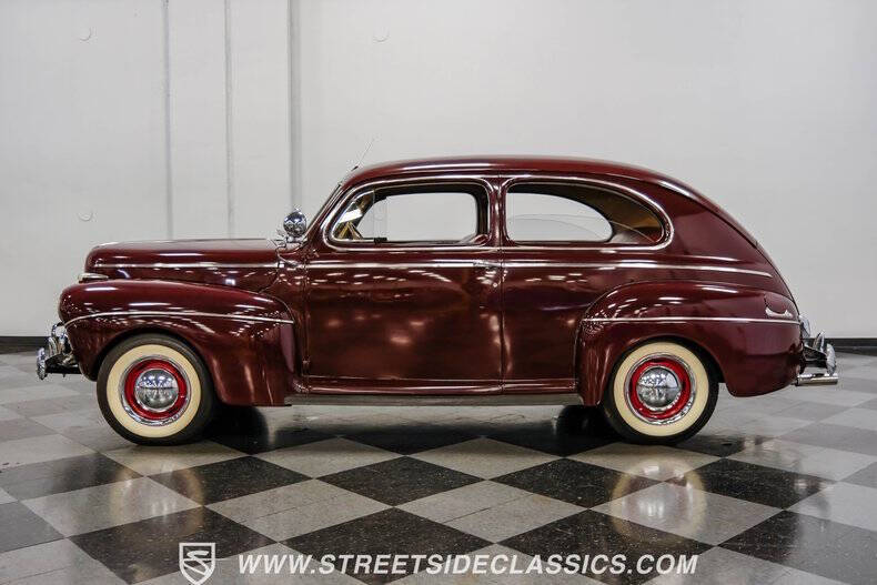 1941 Ford Deluxe