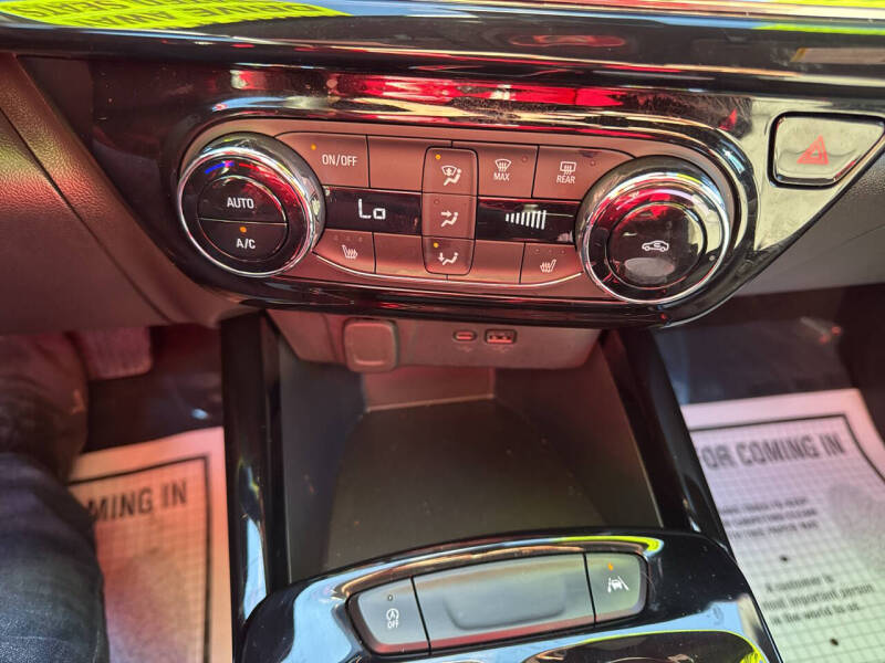 2025 Chevrolet Trax RS