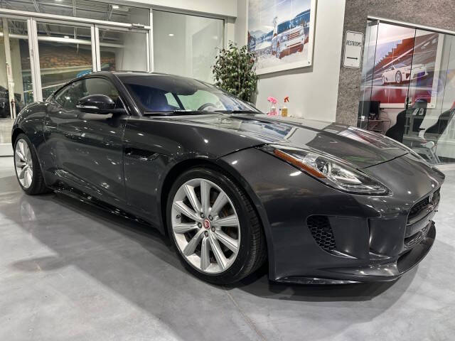 2017 Jaguar F-TYPE Premium