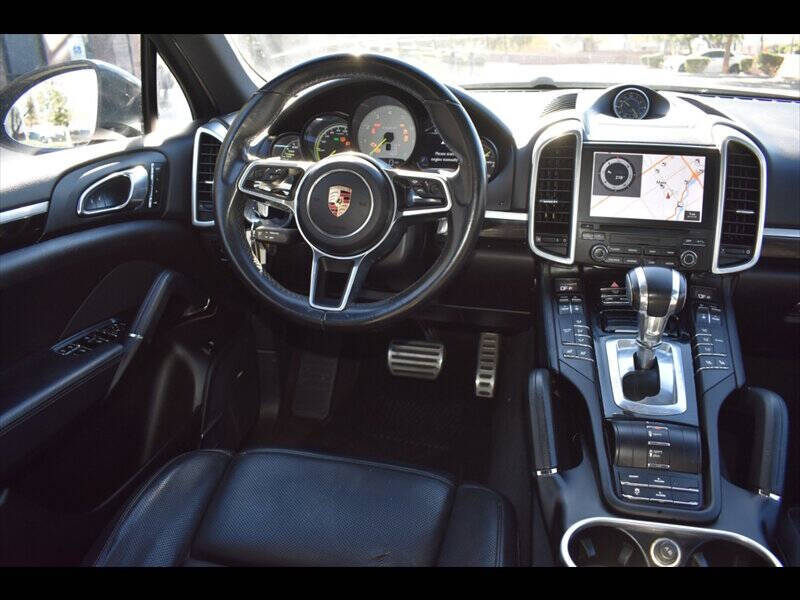 2017 Porsche Cayenne S E-Hybrid