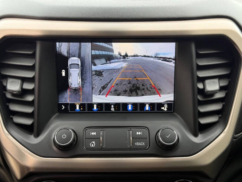 2020 GMC Acadia Denali