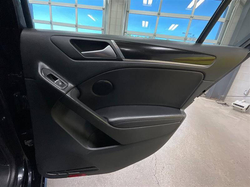 2013 Volkswagen GTI Wolfsburg Edition PZEV