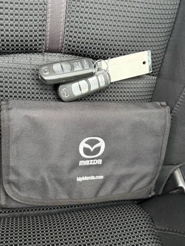 2017 Mazda MAZDA3 Sport