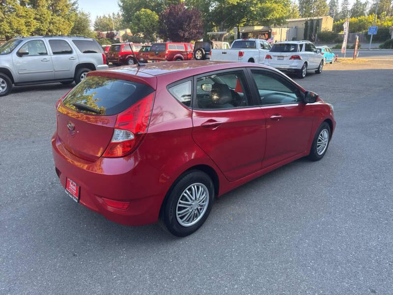 2017 Hyundai Accent SE