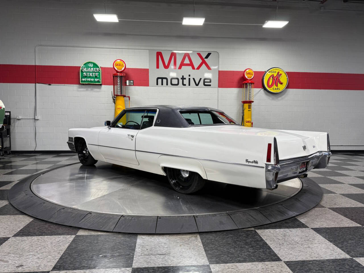 1970 Cadillac DeVille 13