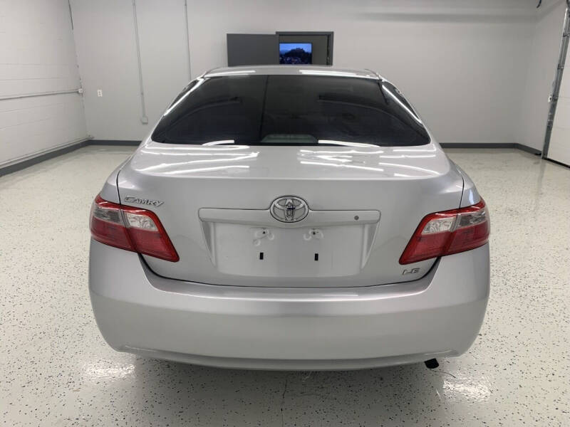 2009 Toyota Camry LE photo 6