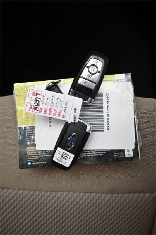 2024 Ford Explorer XLT