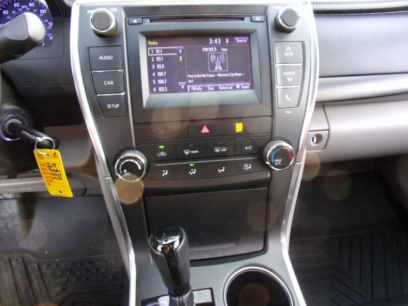 2017 Toyota Camry LE