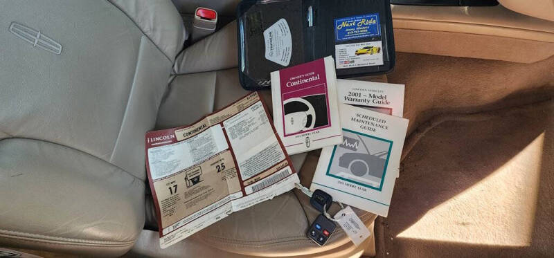 2001 Lincoln Continental