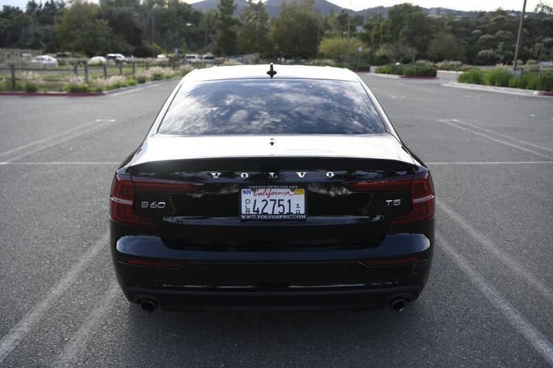 2019 Volvo S60 T5 Momentum