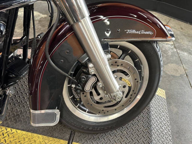 2005 Harley-Davidson® FLHTCUI - Electra Glide®