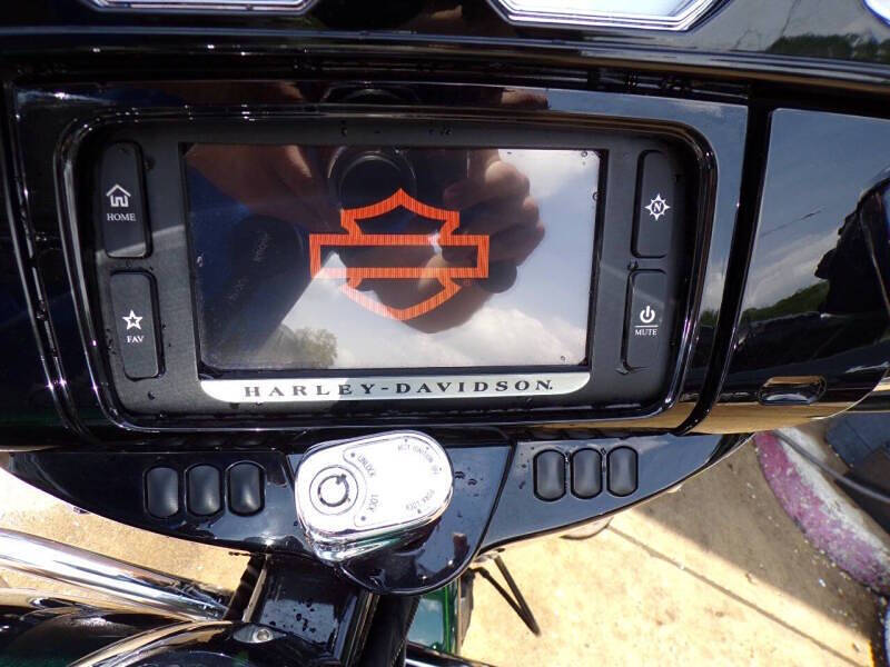 2015 Harley-Davidson CVO Street Glide