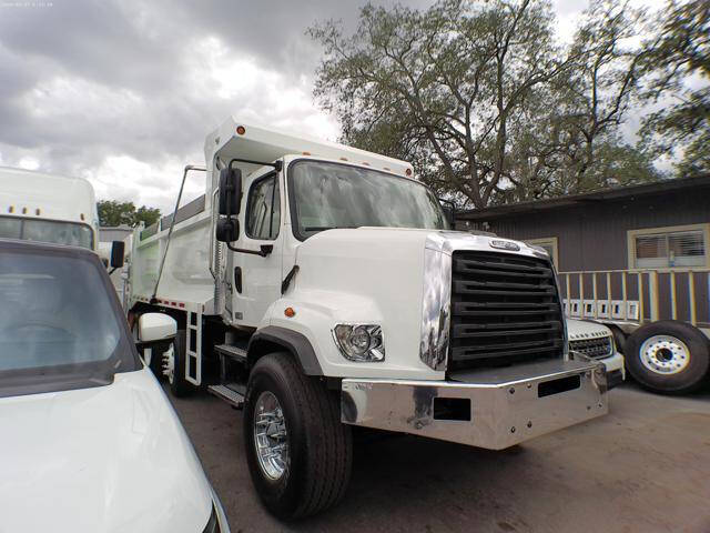 2015 Freightliner 108 SD