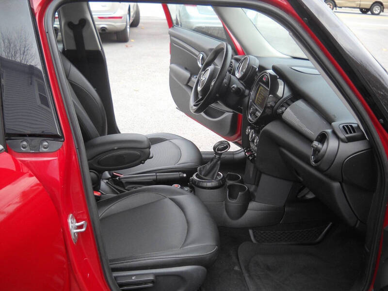 2015 MINI Hardtop 4 Door Cooper