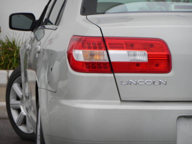 2007 Lincoln MKZ Base's photo