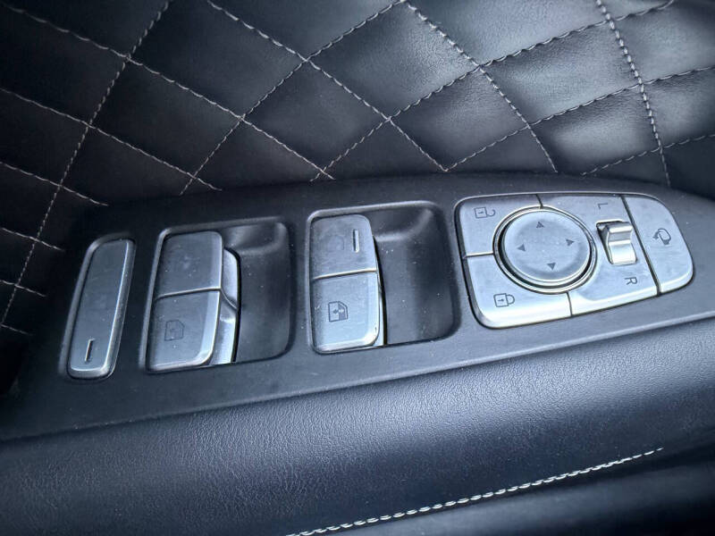 2019 Genesis G70 3.3T Advanced