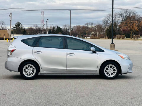 2012 Toyota Prius v Five