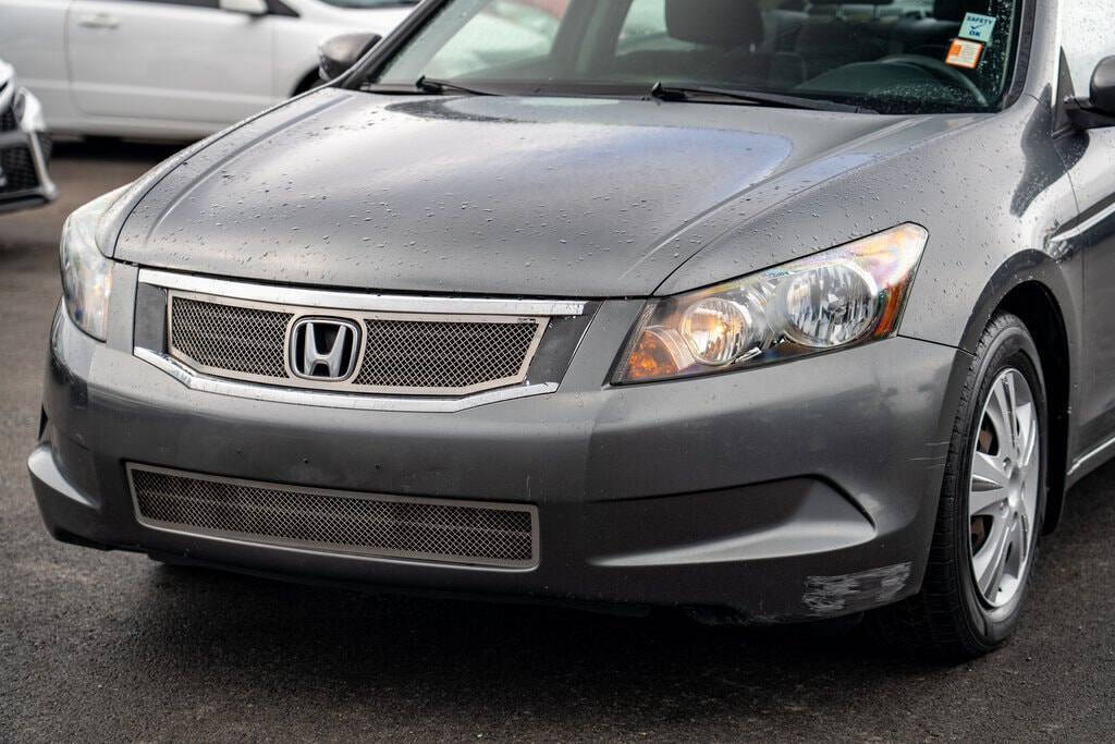 2009 Honda Accord for sale at Auto Destination in Puyallup, WA