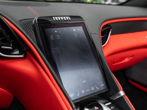 2024 Ferrari Roma Spider