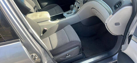 2008 Subaru Tribeca 5-Pass.