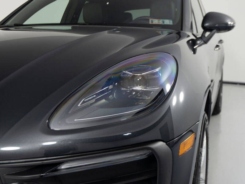 2025 Porsche Macan