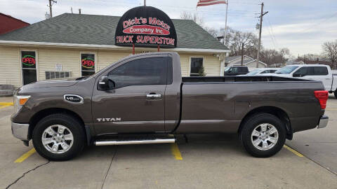 2017 Nissan Titan SV